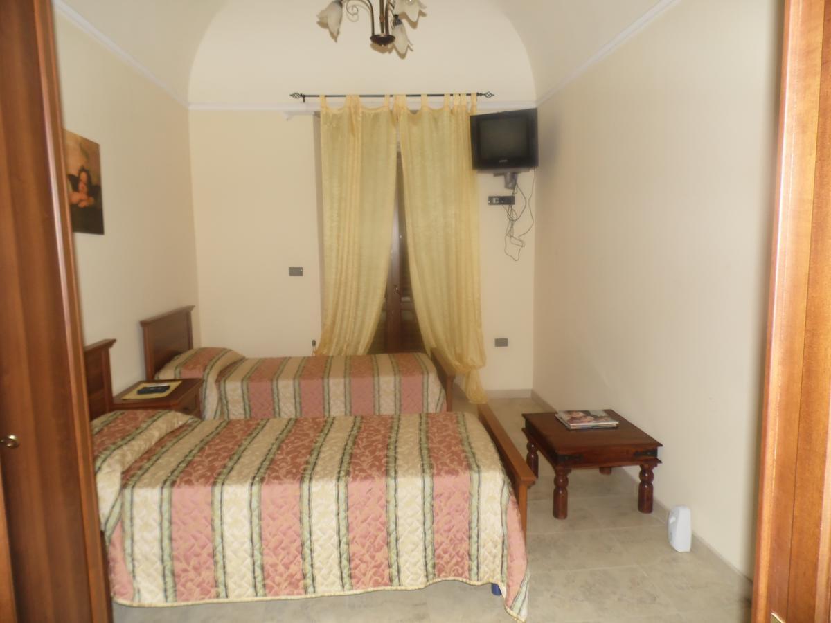 Profumi Di Ginestre Bed and Breakfast Passopisciaro Habitación foto