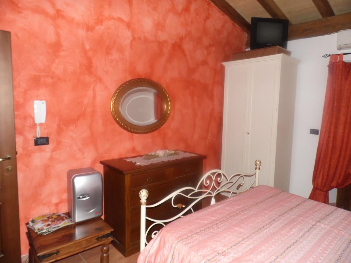 Profumi Di Ginestre Bed and Breakfast Passopisciaro Habitación foto